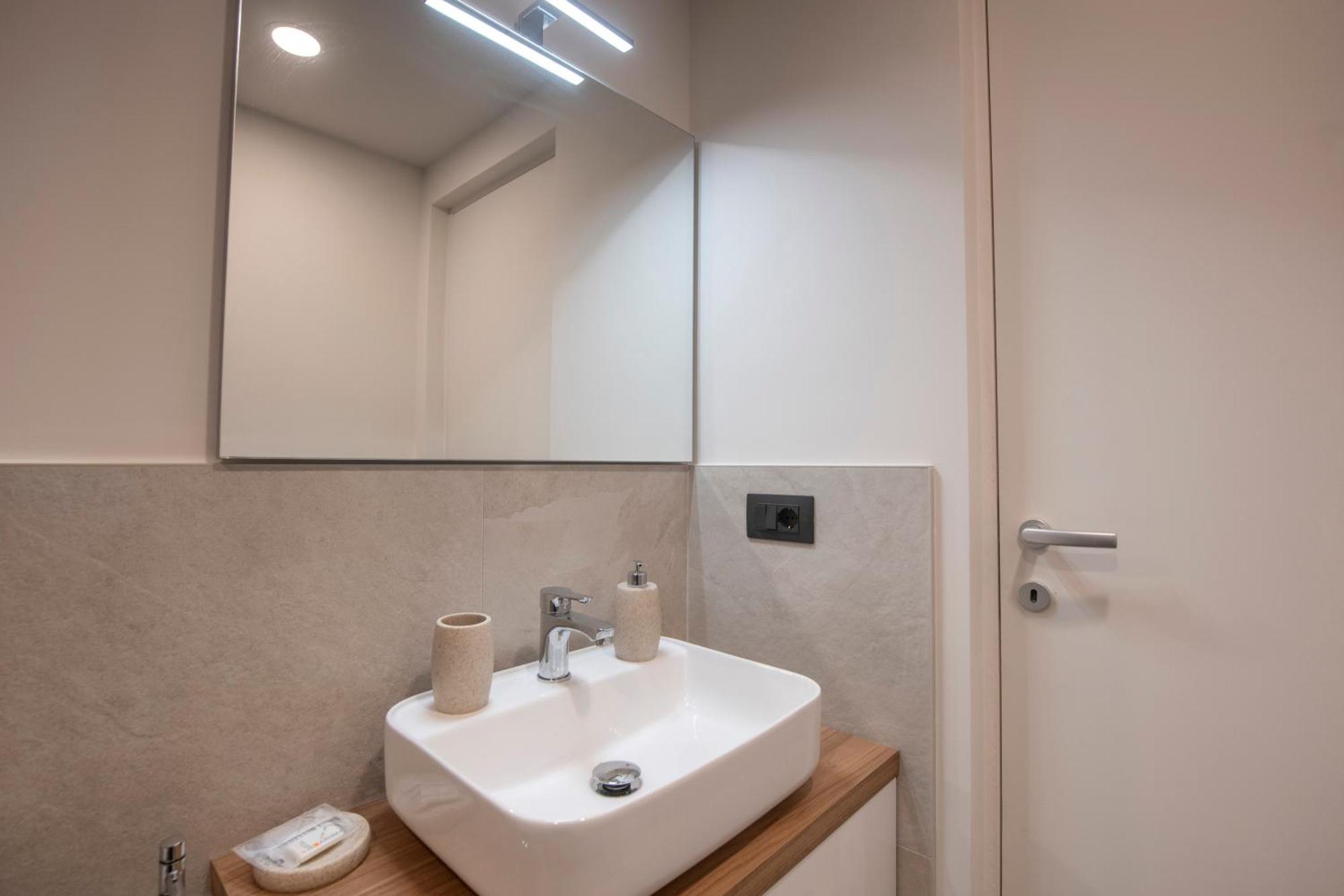258 - The Loft In Largo Zecca - Luxury Nel Cuore Di Genova Exteriér fotografie