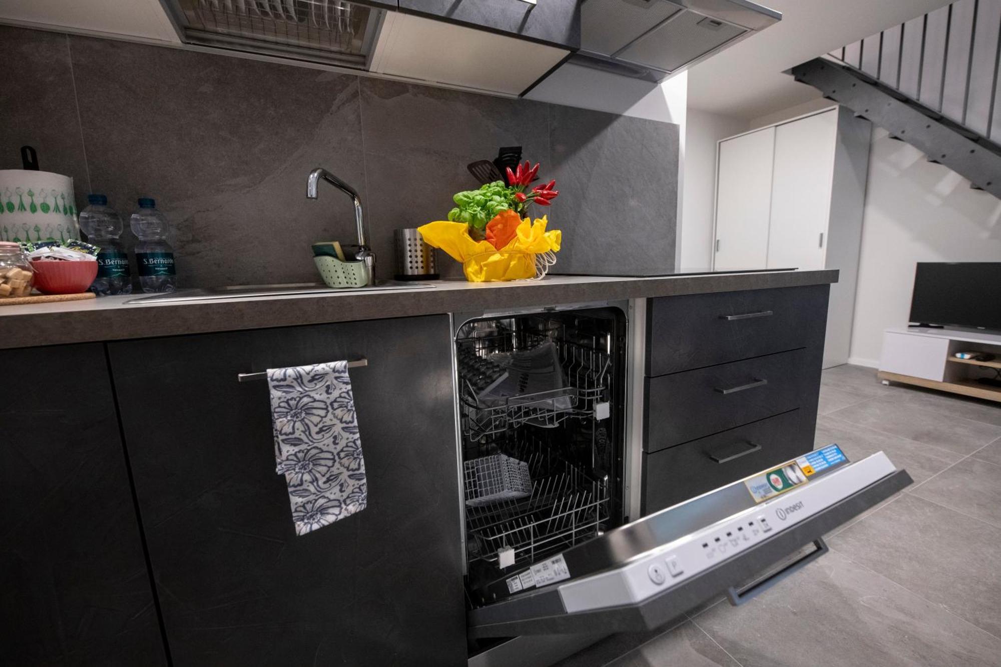 258 - The Loft In Largo Zecca - Luxury Nel Cuore Di Genova Exteriér fotografie
